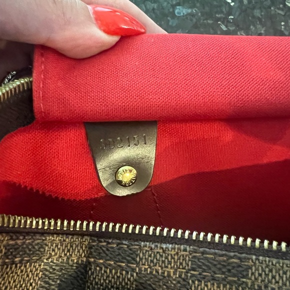 Louis Vuitton Speedy 35, Damier Ebene, Mint Condition with Dust Bag, Lock, Key - Picture 15 of 16